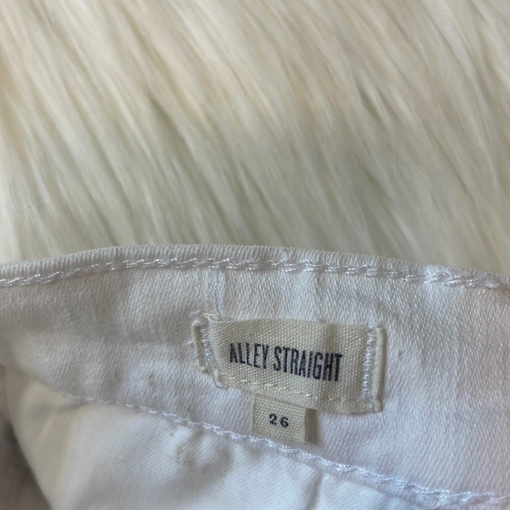 Madewell Alley Straight Jeans in White - Picture 5 of 7